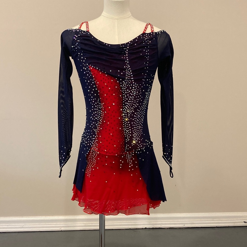 Approximate size 00 women’s figure skating competition dress w/ matching gloves